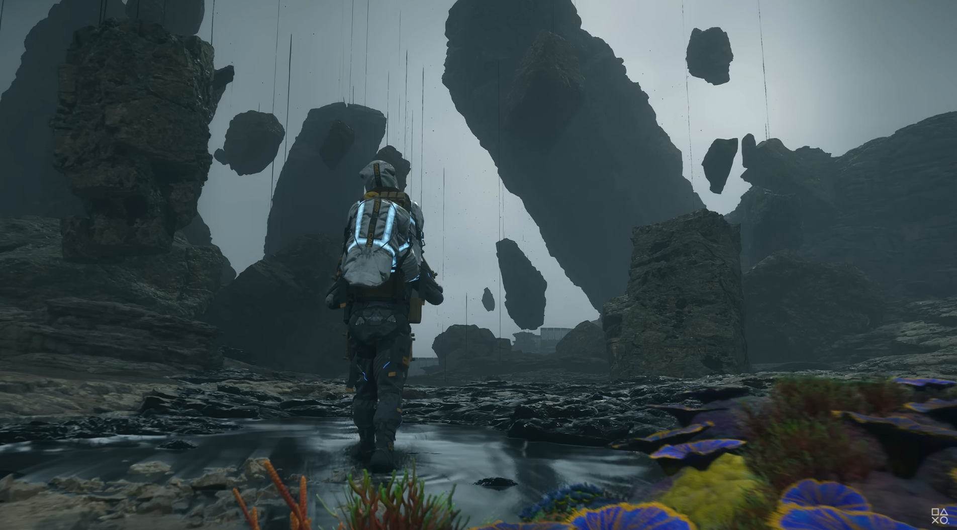 異常重力エリアに出現する浮遊岩|デス・ストランディング2 デス・ストランディング2に登場する浮遊岩が漂う異常重力エリア。重力が歪む新たな地形が確認できる