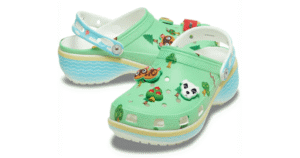 どうぶつの森とクロックスのコラボクロッグ｜無人島モチーフの緑色デザインとジビッツ付きシューズ