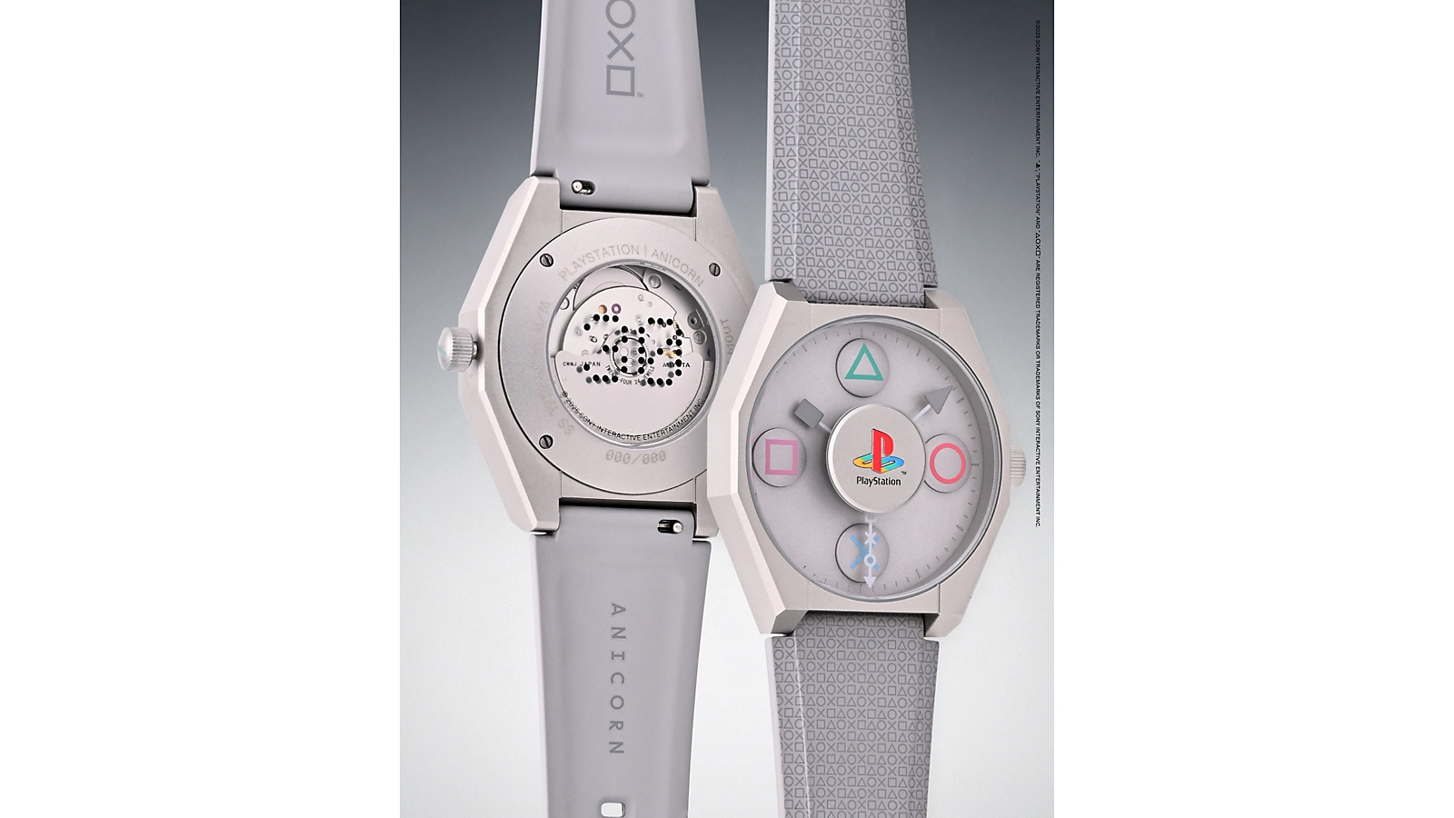 初代プレイステーションをモチーフにしたAnicornの機械式腕時計