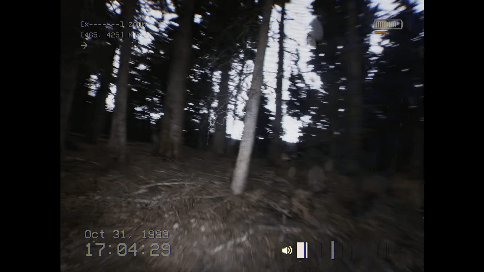 DON'T SCREAM TOGETHERの不気味な森を探索するプレイヤーたち。絶叫禁止ホラーの緊迫感を表現。