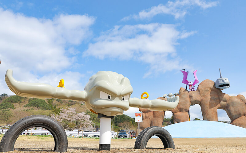 イシツブテとイワンコがモチーフの遊具イメージ。子どもたちが遊ぶ盛岡のイシツブテ公園。