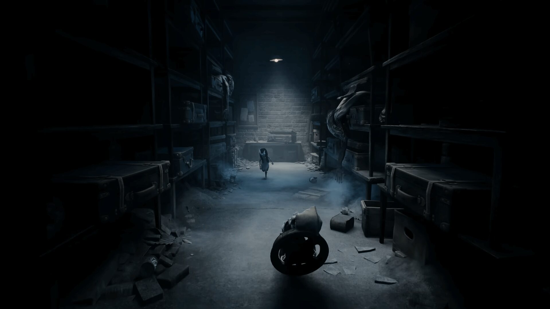 『REANIMAL』の協力プレイの様子。二人のキャラクターが協力して障害を乗り越える、サバイバルホラーの緊張感が伝わる画像。