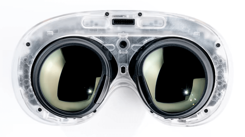 Steam Frameのパンケーキレンズとアイトラッキング技術のイメージ図